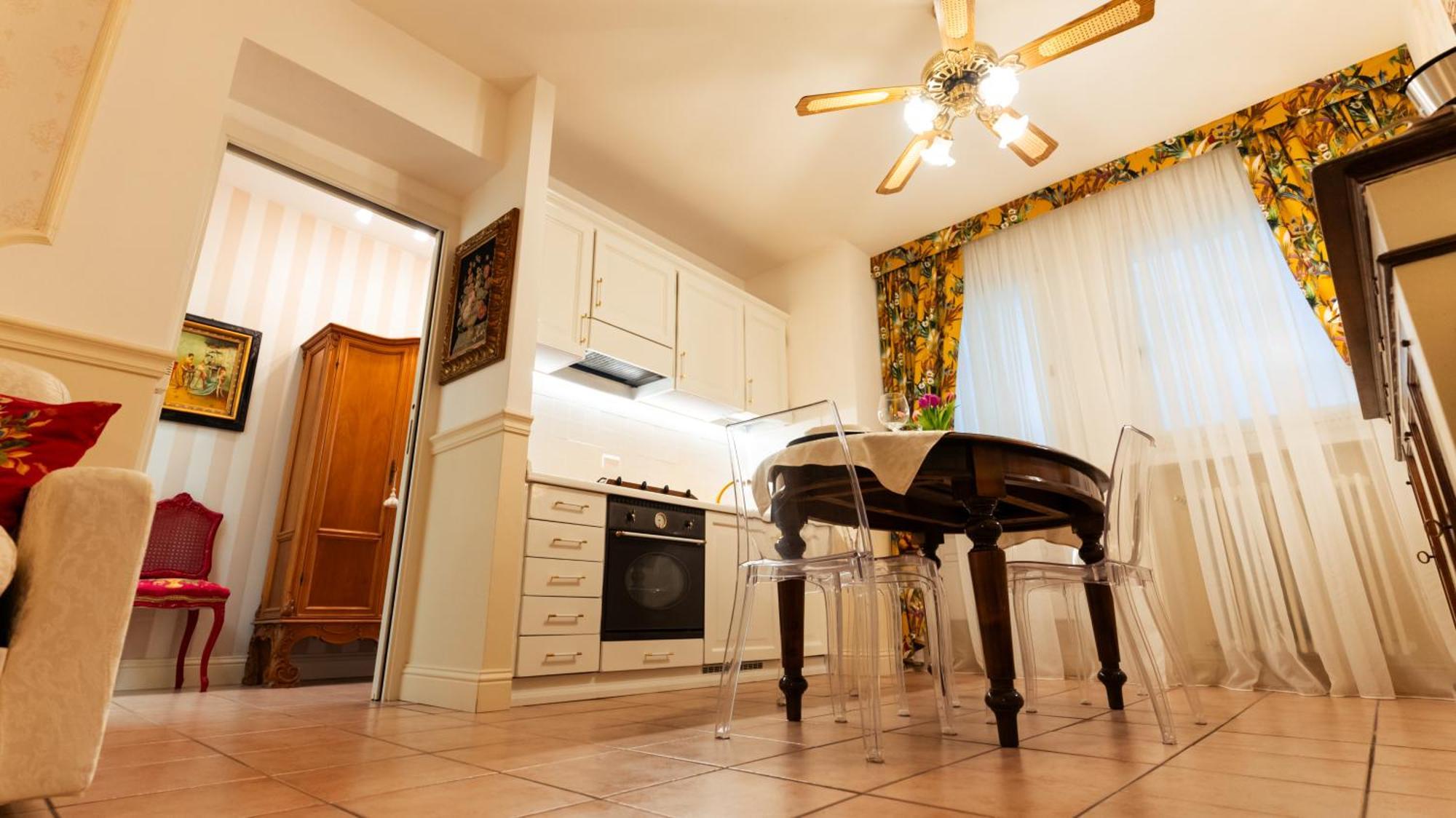 New Cozy Apartment - City Centre Леко Екстериор снимка